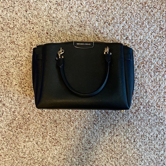Michael Kors Purse - Picture 1 of 6